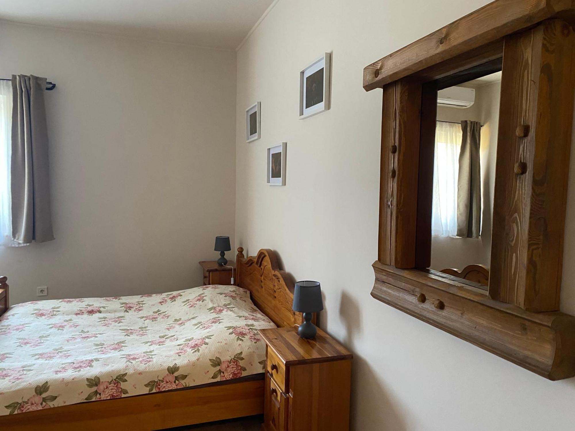Tuender Pension Mogyorod Exterior photo